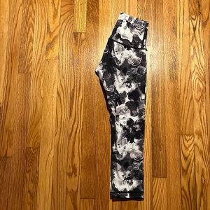 Lululemon | Size 4, Floral Leggings